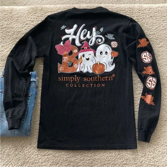 Simply Southern Collection ’Hey Boo’ Halloween Long Sleeve Tee - Picture 2 of 6